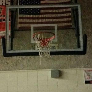 Meet your Posher, Max